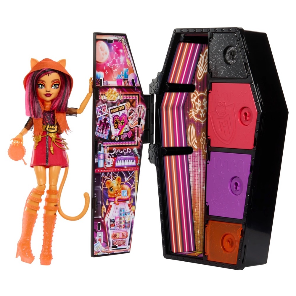NIB - Monster High - Skulltimate Secrets ‘Toralei Stripe’ w/ Dress-Up Locker